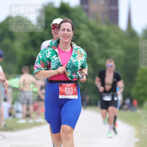 22.06.2025 - Viking Triathlon H.Heesch http://msf.ph/oto/8103177 22.06.2025 13:38:37 Laufen 203, 329, 660 meine-sportfotos.de