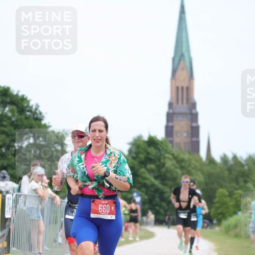 22.06.2025 - Viking Triathlon H.Heesch http://msf.ph/oto/8103182 22.06.2025 13:38:39 Laufen 203, 329, 508, 626, 660 meine-sportfotos.de