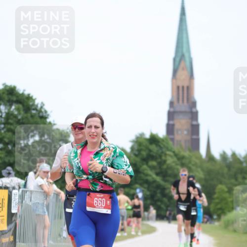 22.06.2025 - Viking Triathlon H.Heesch http://msf.ph/oto/8103186 22.06.2025 13:38:39 Laufen 203, 329, 508, 626, 660 meine-sportfotos.de