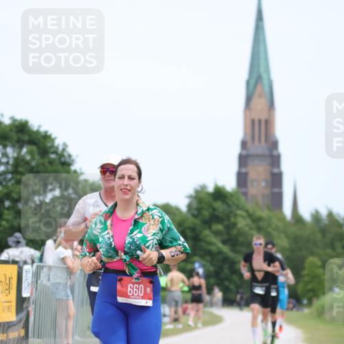 22.06.2025 - Viking Triathlon H.Heesch http://msf.ph/oto/8103193 22.06.2025 13:38:39 Laufen 203, 329, 508, 626, 660 meine-sportfotos.de