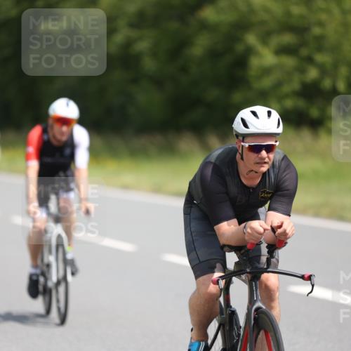 22.06.2025 - Viking Triathlon Yannick Fuchs http://msf.ph/oto/8103210 22.06.2025 12:06:05 Radfahren 70, 88, 134, 177, 208, 300, 304, 323, 447, 456 meine-sportfotos.de