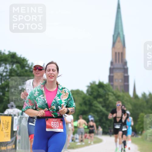 22.06.2025 - Viking Triathlon H.Heesch http://msf.ph/oto/8103212 22.06.2025 13:38:39 Laufen 203, 329, 508, 626, 660 meine-sportfotos.de