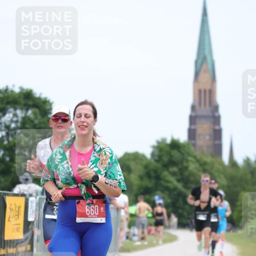 22.06.2025 - Viking Triathlon H.Heesch http://msf.ph/oto/8103217 22.06.2025 13:38:39 Laufen 203, 329, 508, 626, 660 meine-sportfotos.de