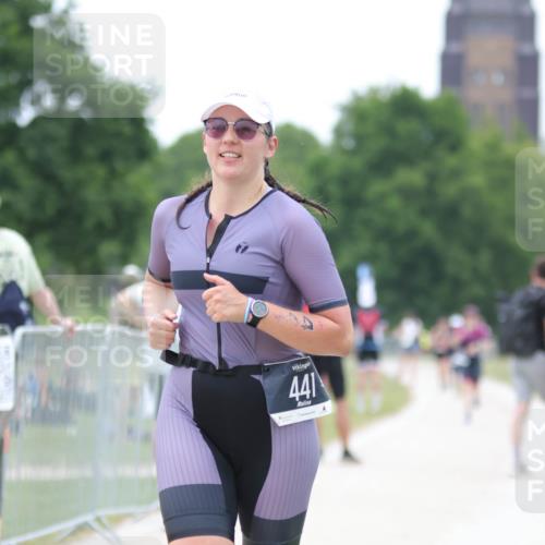 22.06.2025 - Viking Triathlon H.Heesch http://msf.ph/oto/8103219 22.06.2025 15:51:19 Laufen 441 meine-sportfotos.de