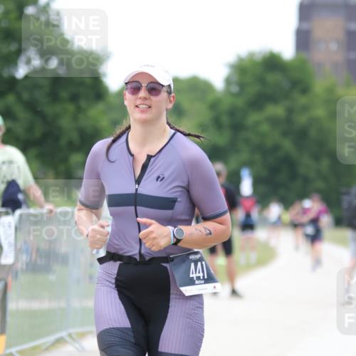 22.06.2025 - Viking Triathlon H.Heesch http://msf.ph/oto/8103225 22.06.2025 15:51:19 Laufen 441 meine-sportfotos.de