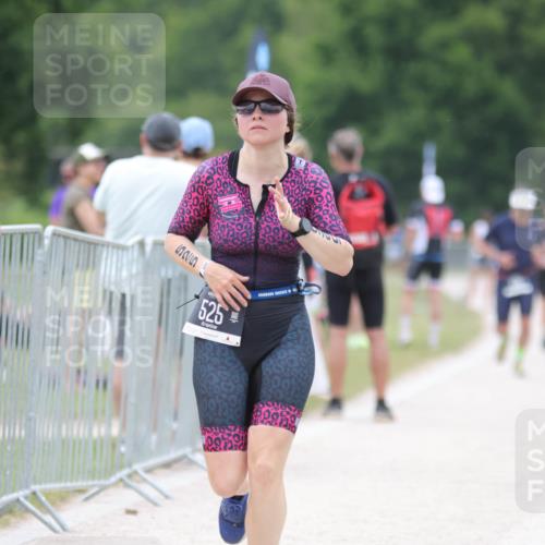 22.06.2025 - Viking Triathlon H.Heesch http://msf.ph/oto/8103246 22.06.2025 15:51:30 Laufen 525 meine-sportfotos.de