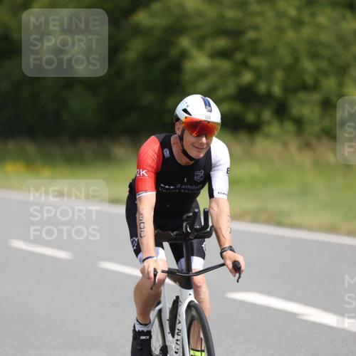 22.06.2025 - Viking Triathlon Yannick Fuchs http://msf.ph/oto/8103253 22.06.2025 12:06:06 Radfahren 70, 88, 134, 177, 208, 300, 304, 323, 447, 456 meine-sportfotos.de