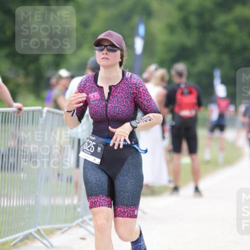 22.06.2025 - Viking Triathlon H.Heesch http://msf.ph/oto/8103260 22.06.2025 15:51:30 Laufen 525 meine-sportfotos.de