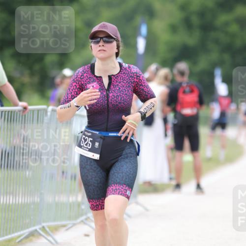 22.06.2025 - Viking Triathlon H.Heesch http://msf.ph/oto/8103267 22.06.2025 15:51:30 Laufen 525 meine-sportfotos.de