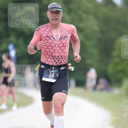 22.06.2025 - Viking Triathlon H.Heesch http://msf.ph/oto/8103286 22.06.2025 13:38:54 Laufen 64 meine-sportfotos.de