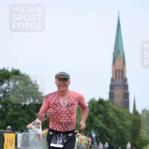 22.06.2025 - Viking Triathlon H.Heesch http://msf.ph/oto/8103322 22.06.2025 13:38:57 Laufen 64 meine-sportfotos.de