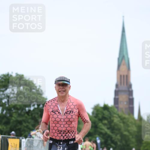 22.06.2025 - Viking Triathlon H.Heesch http://msf.ph/oto/8103327 22.06.2025 13:38:57 Laufen 64 meine-sportfotos.de