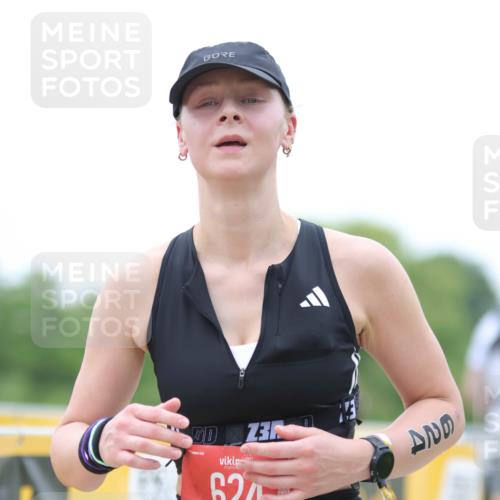 22.06.2025 - Viking Triathlon H.Heesch http://msf.ph/oto/8103346 22.06.2025 15:51:46 Laufen 538, 624 meine-sportfotos.de