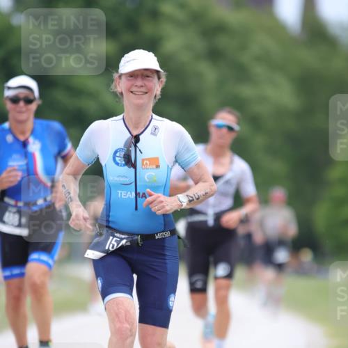 22.06.2025 - Viking Triathlon H.Heesch http://msf.ph/oto/8103365 22.06.2025 13:39:34 Laufen 30, 154, 488 meine-sportfotos.de