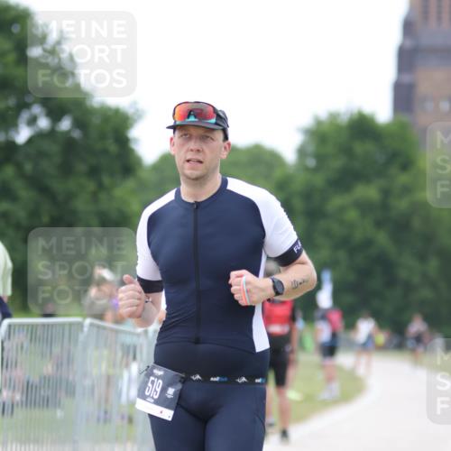 22.06.2025 - Viking Triathlon H.Heesch http://msf.ph/oto/8103368 22.06.2025 15:52:12 Laufen 519 meine-sportfotos.de