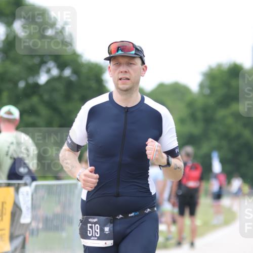 22.06.2025 - Viking Triathlon H.Heesch http://msf.ph/oto/8103387 22.06.2025 15:52:12 Laufen 519 meine-sportfotos.de