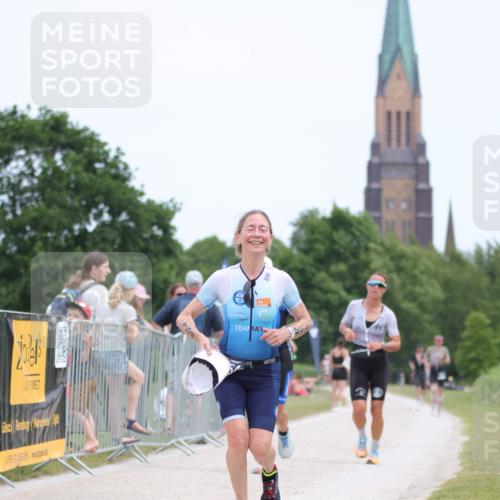 22.06.2025 - Viking Triathlon H.Heesch http://msf.ph/oto/8103399 22.06.2025 13:39:36 Laufen 30, 154, 488 meine-sportfotos.de