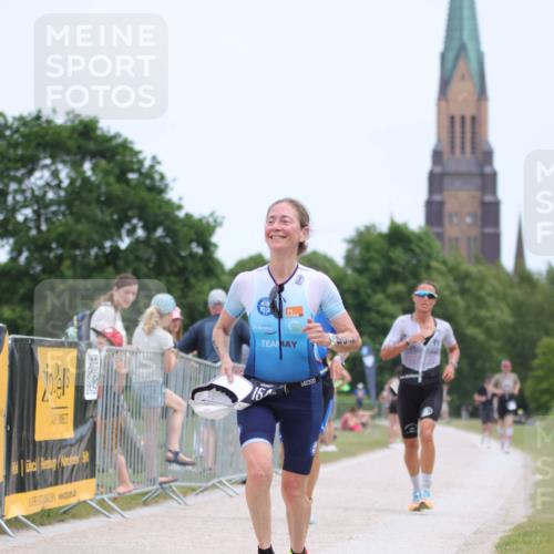 22.06.2025 - Viking Triathlon H.Heesch http://msf.ph/oto/8103417 22.06.2025 13:39:36 Laufen 30, 154, 488 meine-sportfotos.de