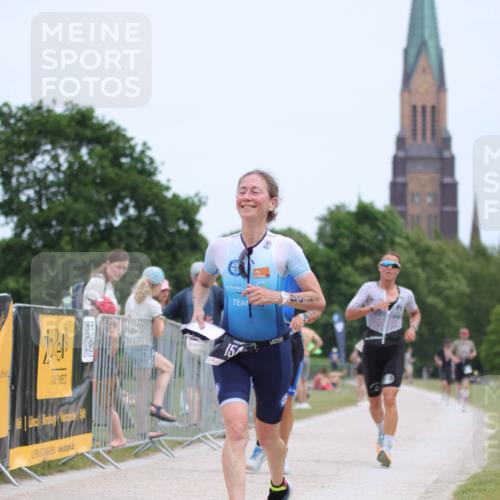 22.06.2025 - Viking Triathlon H.Heesch http://msf.ph/oto/8103420 22.06.2025 13:39:36 Laufen 30, 154, 488 meine-sportfotos.de