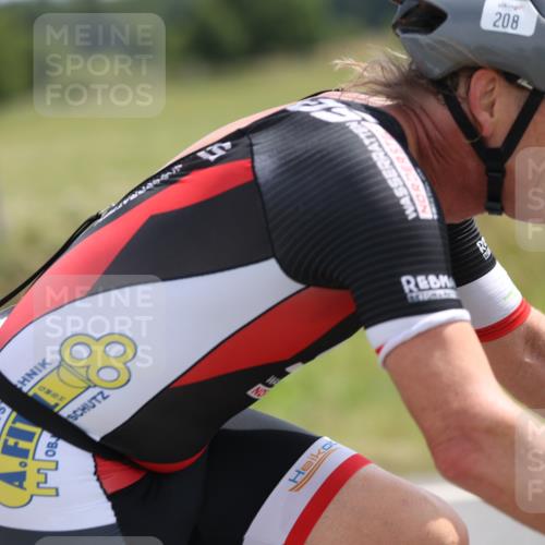 22.06.2025 - Viking Triathlon Yannick Fuchs http://msf.ph/oto/8103474 22.06.2025 12:06:12 Radfahren 70, 74, 121, 208, 258, 323 meine-sportfotos.de