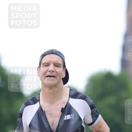 22.06.2025 - Viking Triathlon H.Heesch http://msf.ph/oto/8103497 22.06.2025 15:52:37 Laufen 463 meine-sportfotos.de