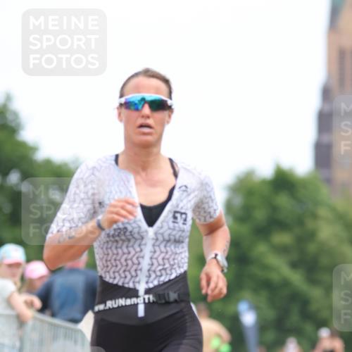 22.06.2025 - Viking Triathlon H.Heesch http://msf.ph/oto/8103498 22.06.2025 13:39:39 Laufen 30, 154, 488 meine-sportfotos.de