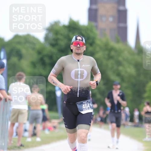 22.06.2025 - Viking Triathlon H.Heesch http://msf.ph/oto/8103569 22.06.2025 13:39:46 Laufen 464 meine-sportfotos.de