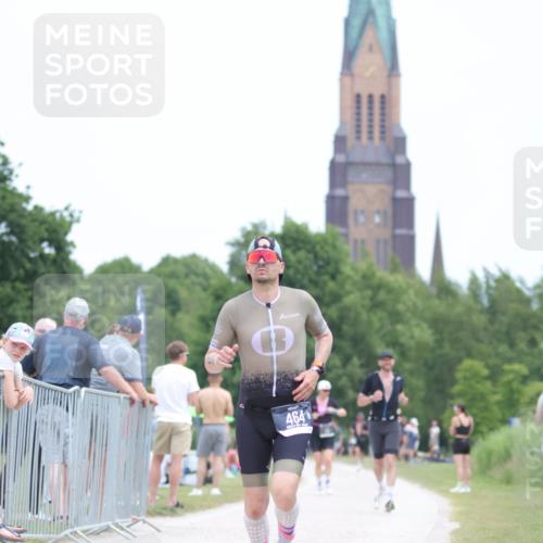 22.06.2025 - Viking Triathlon H.Heesch http://msf.ph/oto/8103591 22.06.2025 13:39:47 Laufen 464 meine-sportfotos.de