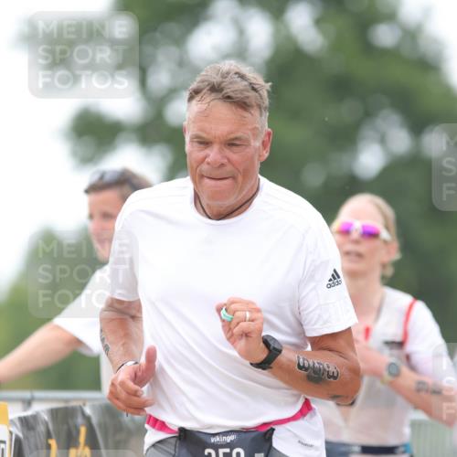 22.06.2025 - Viking Triathlon H.Heesch http://msf.ph/oto/8103597 22.06.2025 15:53:29 Laufen 46, 359, 548 meine-sportfotos.de