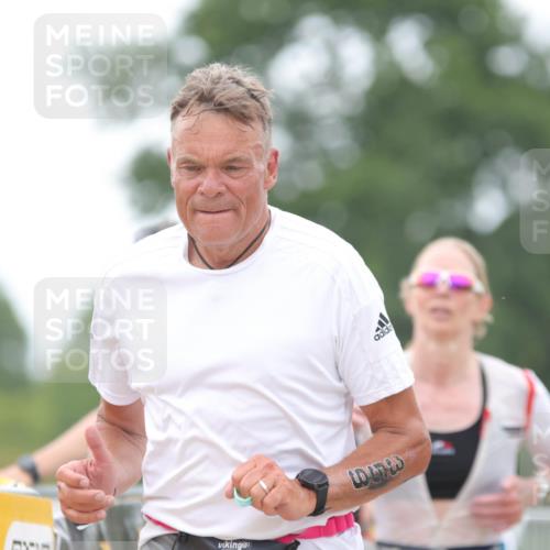 22.06.2025 - Viking Triathlon H.Heesch http://msf.ph/oto/8103612 22.06.2025 15:53:30 Laufen 46, 359, 548 meine-sportfotos.de