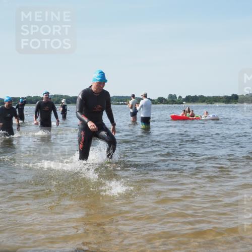 22.06.2025 - Viking Triathlon KatJ http://msf.ph/oto/8103620 22.06.2025 10:34:55 Schwimmen 17, 43, 77, 161, 434, 475, 495, 548 meine-sportfotos.de