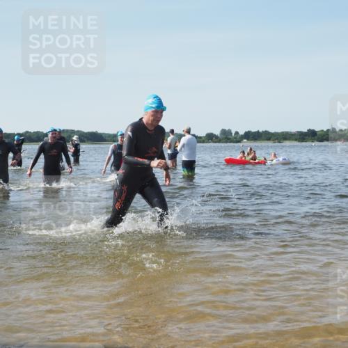 22.06.2025 - Viking Triathlon KatJ http://msf.ph/oto/8103640 22.06.2025 10:34:56 Schwimmen 17, 43, 77, 161, 434, 475, 495, 548, 660 meine-sportfotos.de