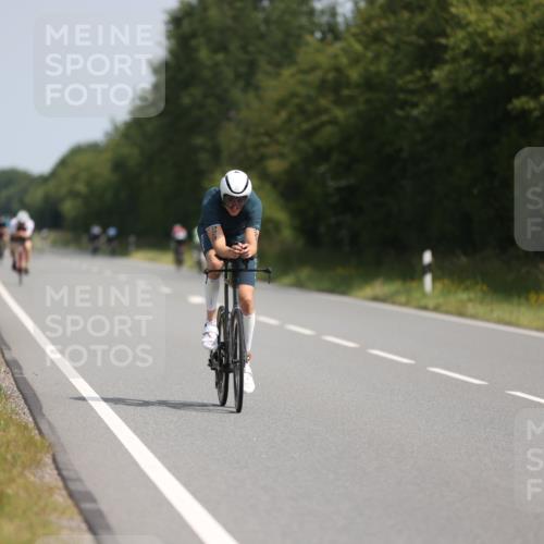 22.06.2025 - Viking Triathlon Yannick Fuchs http://msf.ph/oto/8103676 22.06.2025 11:27:16 Radfahren 172, 253, 367, 420, 437, 529, 652 meine-sportfotos.de