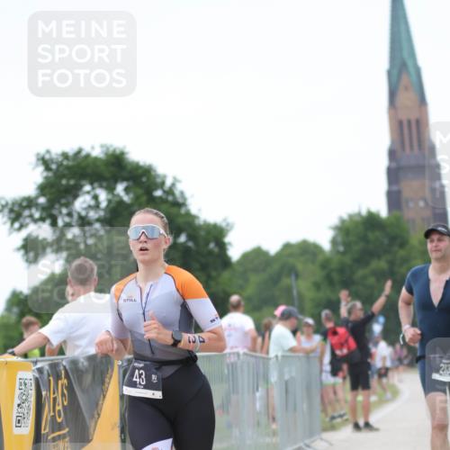 22.06.2025 - Viking Triathlon H.Heesch http://msf.ph/oto/8103690 22.06.2025 15:54:04 Laufen 43, 213, 241 meine-sportfotos.de