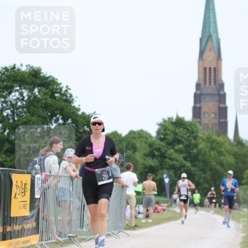 22.06.2025 - Viking Triathlon H.Heesch http://msf.ph/oto/8103703 22.06.2025 13:39:59 Laufen 291, 342 meine-sportfotos.de