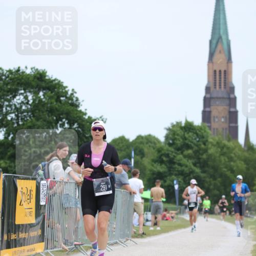 22.06.2025 - Viking Triathlon H.Heesch http://msf.ph/oto/8103719 22.06.2025 13:39:59 Laufen 291, 342 meine-sportfotos.de