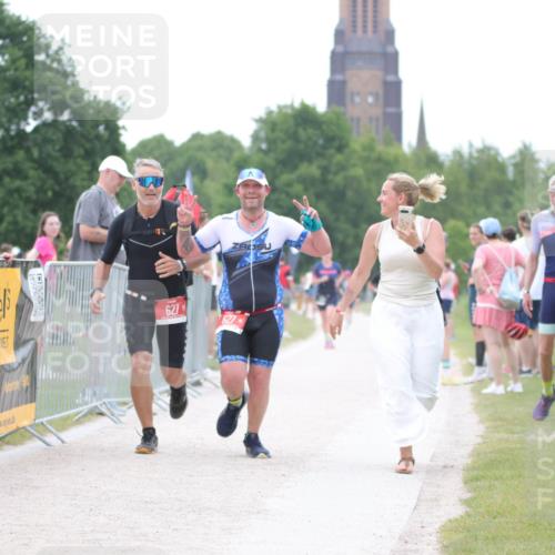 22.06.2025 - Viking Triathlon H.Heesch http://msf.ph/oto/8103754 22.06.2025 15:54:24 Laufen 627 meine-sportfotos.de