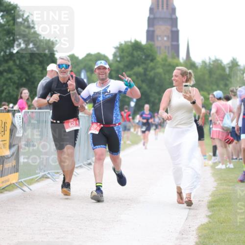 22.06.2025 - Viking Triathlon H.Heesch http://msf.ph/oto/8103772 22.06.2025 15:54:24 Laufen 627 meine-sportfotos.de