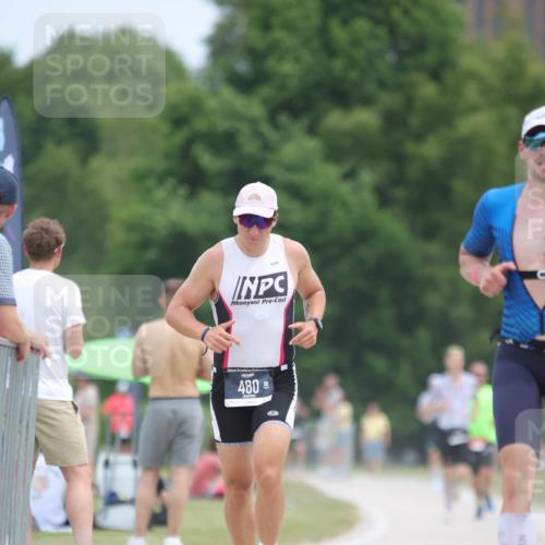 22.06.2025 - Viking Triathlon H.Heesch http://msf.ph/oto/8103817 22.06.2025 13:40:04 Laufen 45, 291, 480, 546 meine-sportfotos.de