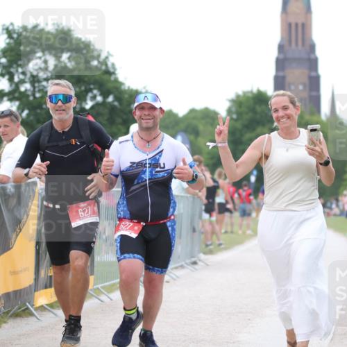 22.06.2025 - Viking Triathlon H.Heesch http://msf.ph/oto/8103830 22.06.2025 15:54:25 Laufen 627 meine-sportfotos.de