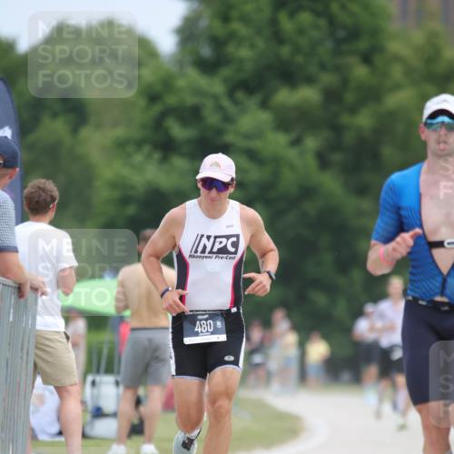 22.06.2025 - Viking Triathlon H.Heesch http://msf.ph/oto/8103839 22.06.2025 13:40:04 Laufen 45, 291, 480, 546 meine-sportfotos.de