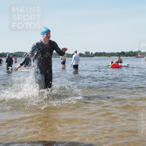 22.06.2025 - Viking Triathlon KatJ http://msf.ph/oto/8103946 22.06.2025 10:35:07 Schwimmen 139, 157, 296, 365, 475, 495, 548, 660 meine-sportfotos.de