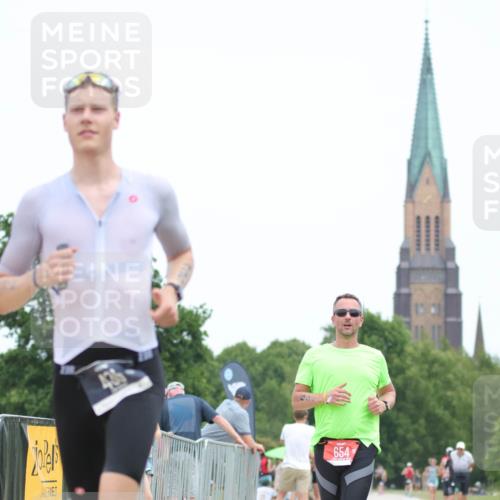 22.06.2025 - Viking Triathlon H.Heesch http://msf.ph/oto/8103973 22.06.2025 13:40:24 Laufen 435, 654, 661 meine-sportfotos.de