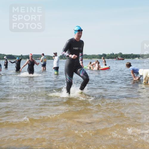 22.06.2025 - Viking Triathlon KatJ http://msf.ph/oto/8103995 22.06.2025 10:35:09 Schwimmen 139, 157, 204, 296, 365, 475, 495, 548, 660 meine-sportfotos.de