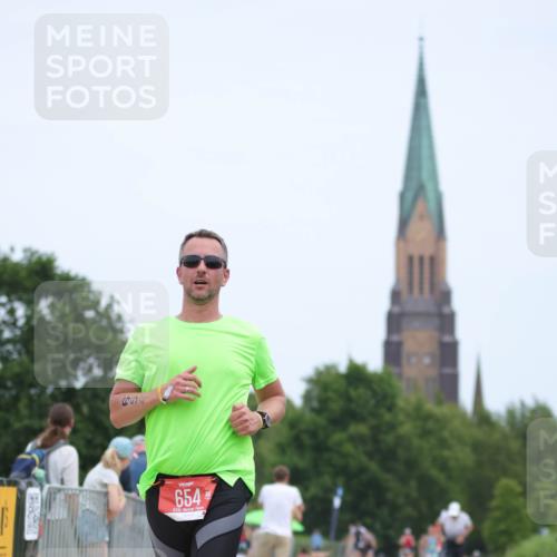 22.06.2025 - Viking Triathlon H.Heesch http://msf.ph/oto/8104001 22.06.2025 13:40:26 Laufen 435, 654 meine-sportfotos.de