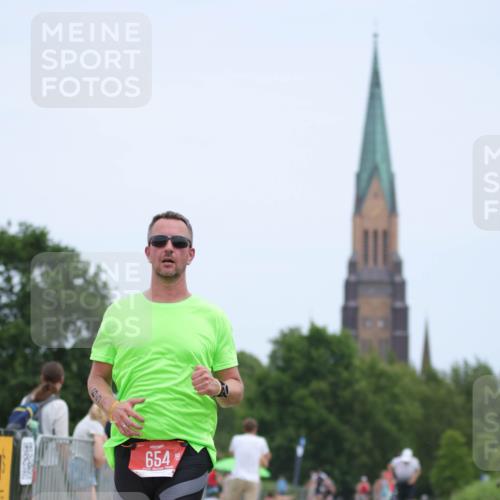 22.06.2025 - Viking Triathlon H.Heesch http://msf.ph/oto/8104010 22.06.2025 13:40:26 Laufen 435, 654 meine-sportfotos.de
