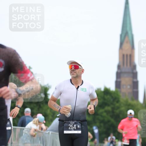 22.06.2025 - Viking Triathlon H.Heesch http://msf.ph/oto/8104094 22.06.2025 13:40:40 Laufen 388, 407, 644 meine-sportfotos.de