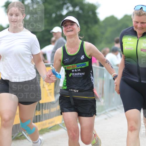22.06.2025 - Viking Triathlon H.Heesch http://msf.ph/oto/8104122 22.06.2025 15:54:52 Laufen 477, 636 meine-sportfotos.de