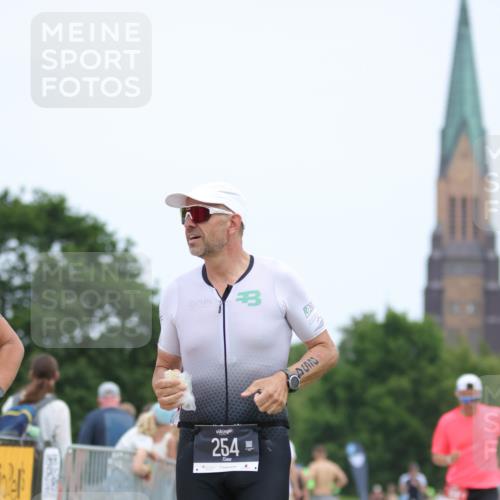22.06.2025 - Viking Triathlon H.Heesch http://msf.ph/oto/8104149 22.06.2025 13:40:40 Laufen 388, 407, 644 meine-sportfotos.de