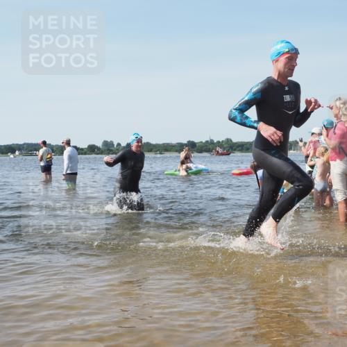 22.06.2025 - Viking Triathlon KatJ http://msf.ph/oto/8104193 22.06.2025 10:35:17 Schwimmen 139, 157, 204, 296, 320, 365, 395, 482, 508, 632, 660 meine-sportfotos.de